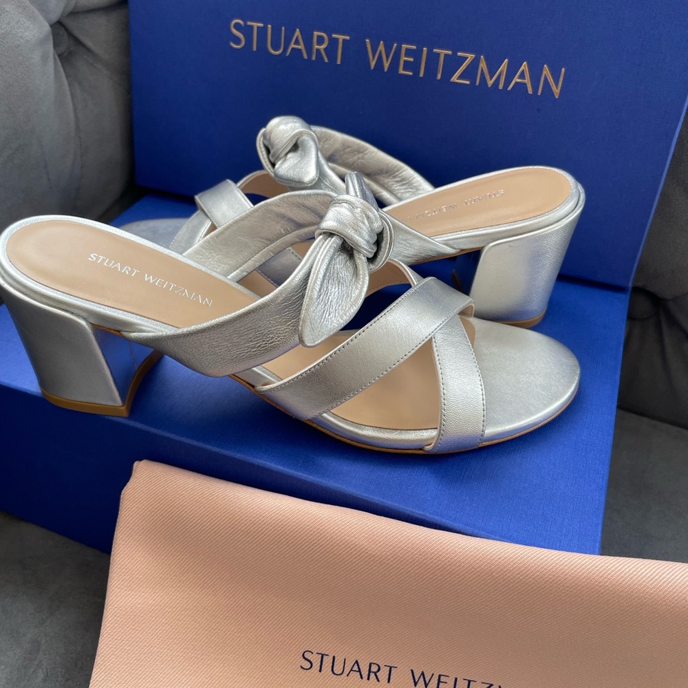 Brand new STUART WEITZMAN Metallic Leather Sandals size 7